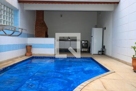 Casa à venda com 430m², 4 quartos e 5 vagas Casa à venda com 430m², 4 quartos e 5 vagasÁrea Gourmet - Piscina