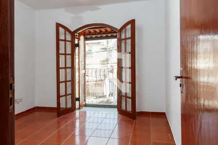 Quarto 3 de casa para alugar com 4 quartos, 150m² em Vila Mazzei, São Paulo
