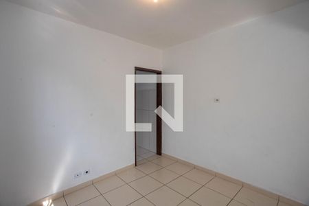 Sala  de casa para alugar com 2 quartos, 110m² em Taboão, Diadema