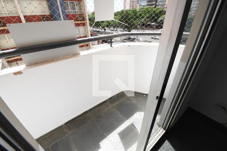 Sala - Sacada de apartamento à venda com 1 quarto, 56m² em Centro, Campinas