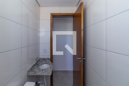 Apartamento à venda com 45m², 2 quartos e 1 vaga Apartamento à venda com 45m², 2 quartos e 1 vagaBanheiro