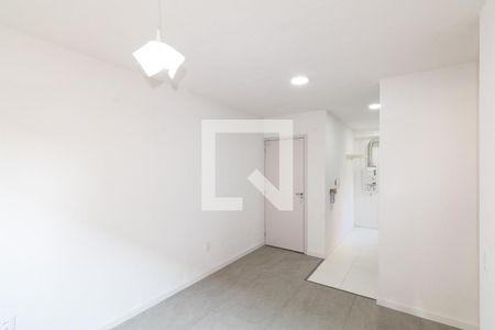 Sala de apartamento para alugar com 2 quartos, 43m² em Guaratiba, Rio de Janeiro