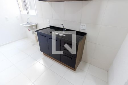 Apartamento para alugar com 43m², 2 quartos e sem vaga Apartamento para alugar com 43m², 2 quartos e sem vagaCozinha e Área de Serviço