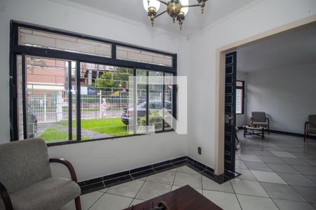 Sala de casa à venda com 4 quartos, 150m² em Cristal, Porto Alegre