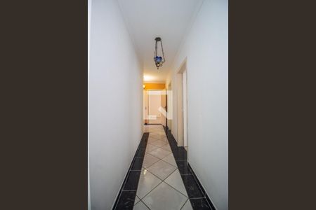 Corredor de casa à venda com 4 quartos, 150m² em Cristal, Porto Alegre