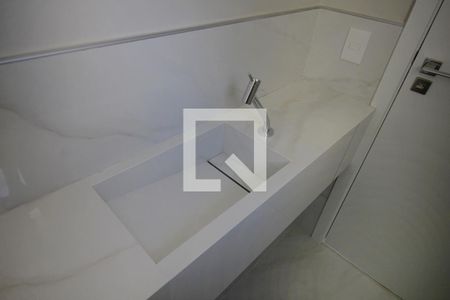 Lavabo da Sala de apartamento para alugar com 3 quartos, 116m² em Lourdes, Belo Horizonte