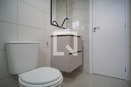 Banheiro de kitnet/studio para alugar com 1 quarto, 40m² em Pátria Nova, Novo Hamburgo