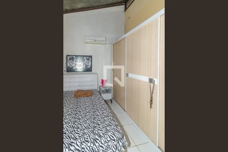 Casa à venda com 450m², 4 quartos e 8 vagas Casa à venda com 450m², 4 quartos e 8 vagasQuarto 4