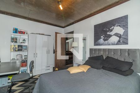 Casa à venda com 450m², 4 quartos e 8 vagas Casa à venda com 450m², 4 quartos e 8 vagasQuarto 2