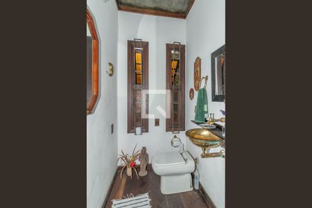 Casa à venda com 450m², 4 quartos e 8 vagas Casa à venda com 450m², 4 quartos e 8 vagasLavabo