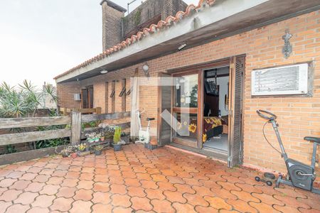 Casa à venda com 450m², 4 quartos e 8 vagas Casa à venda com 450m², 4 quartos e 8 vagasVaranda do Quarto 3