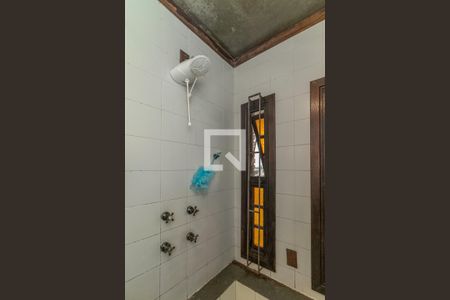 Casa à venda com 450m², 4 quartos e 8 vagas Casa à venda com 450m², 4 quartos e 8 vagasBanheiro 1