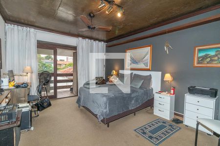 Casa à venda com 450m², 4 quartos e 8 vagas Casa à venda com 450m², 4 quartos e 8 vagasQuarto Suíte