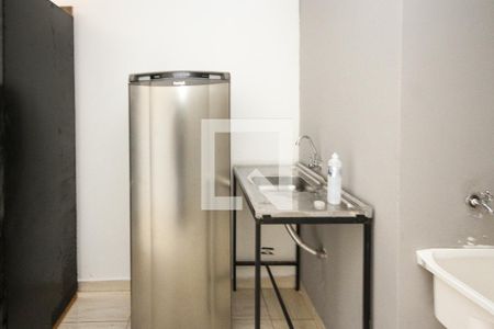 Casa para alugar com 20m², 1 quarto e sem vaga Casa para alugar com 20m², 1 quarto e sem vagaÁrea de ServiçoCozinha