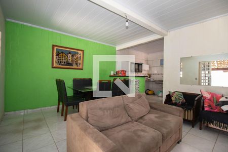 Sala de casa para alugar com 2 quartos, 50m² em Q 206, Brasília