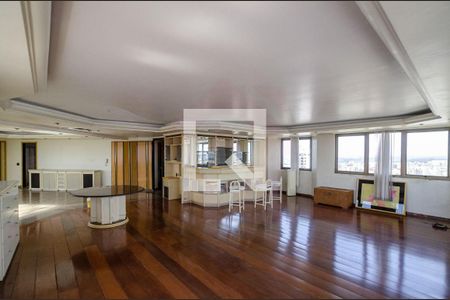 Apartamento à venda com 4 quartos, 800m² em Vila Suzana, São Paulo