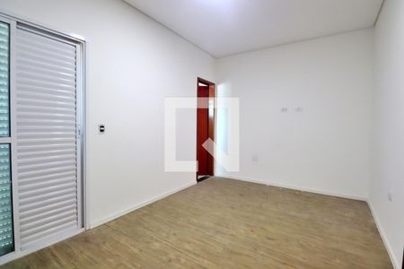 Suíte - Quarto 1 de casa para alugar com 3 quartos, 250m² em Santa Teresinha, Santo André