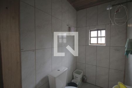 Banheiro de casa à venda com 1 quarto, 138m² em Niterói, Canoas