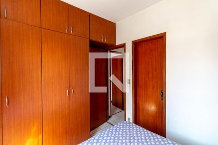 Quarto Suíte de apartamento à venda com 2 quartos, 60m² em Planalto, Belo Horizonte