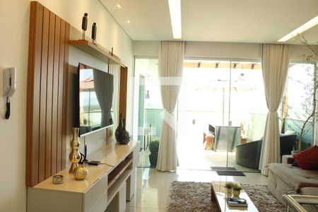 Sala de TV de apartamento à venda com 3 quartos, 189m² em Europa, Contagem