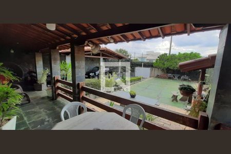 Casa à venda com 4 quartos, 360m² em Floramar, Belo Horizonte