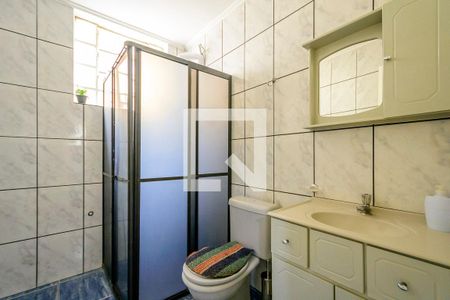 Banheiro de apartamento para alugar com 1 quarto, 53m² em Azenha, Porto Alegre