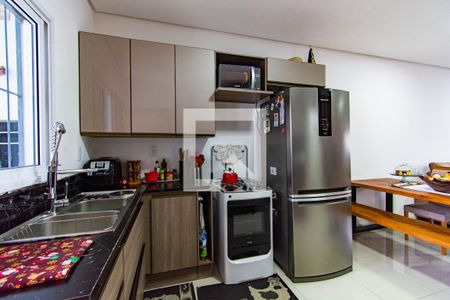 Cozinha de casa à venda com 3 quartos, 109m² em Estância Velha, Canoas