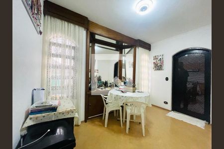 Casa à venda com 4 quartos, 325m² em Vila Leonor, São Paulo