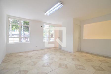 Sala de casa à venda com 3 quartos, 200m² em Vila Ipiranga, Porto Alegre
