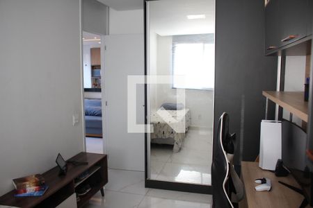 Quarto 1 de apartamento à venda com 2 quartos, 56m² em Cidade Industrial, Contagem