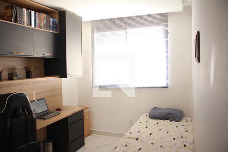 Quarto 1 de apartamento à venda com 2 quartos, 56m² em Cidade Industrial, Contagem