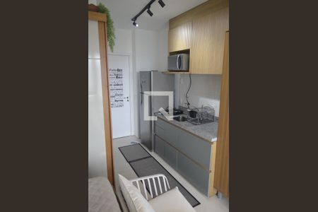 Cozinha de kitnet/studio para alugar com 1 quarto, 25m² em Butantã, São Paulo