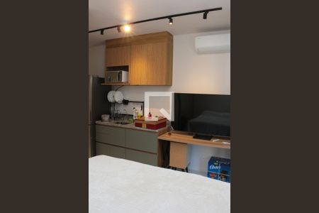 Cozinha de kitnet/studio para alugar com 1 quarto, 25m² em Butantã, São Paulo