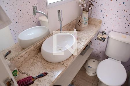 Lavabo de casa de condomínio para alugar com 2 quartos, 67m² em Jardim Petropolis, Cotia