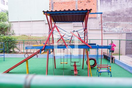 Apartamento à venda com 43m², 2 quartos e sem vaga Apartamento à venda com 43m², 2 quartos e sem vagaÁrea comum - Playground