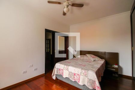 Studio à venda com 300m², 3 quartos e 3 vagas Studio à venda com 300m², 3 quartos e 3 vagasSuíte