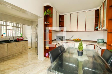 Studio à venda com 300m², 3 quartos e 3 vagas Studio à venda com 300m², 3 quartos e 3 vagasCozinha