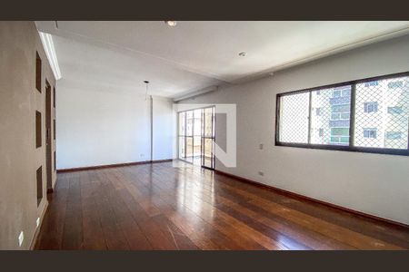 Apartamento à venda com 140m², 3 quartos e 2 vagasSala