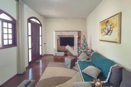 Sala de Estar de casa à venda com 3 quartos, 170m² em Vila Castelo Branco, Campinas