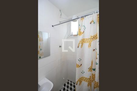 Banheiro de kitnet/studio à venda com 1 quarto, 24m² em Laranjeiras, Rio de Janeiro