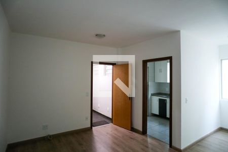 Sala de apartamento para alugar com 2 quartos, 65m² em Palmares, Belo Horizonte