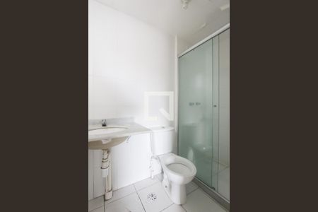 Banheiro suite de apartamento para alugar com 2 quartos, 62m² em Passo das Pedras, Porto Alegre