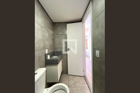 Banheiro  de apartamento para alugar com 1 quarto, 18m² em Mirandópolis, São Paulo