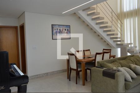 Sala de casa de condomínio à venda com 4 quartos, 320m² em Buganvile I, Contagem