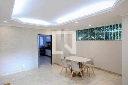 Sala de Jantar de casa à venda com 4 quartos, 300m² em Cachoeirinha, Belo Horizonte