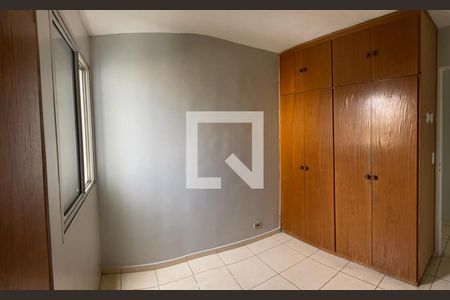 Quarto 1 de apartamento para alugar com 2 quartos, 58m² em Jardim Jussara, São Paulo