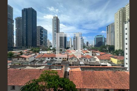 Vista de apartamento à venda com 2 quartos, 65m² em Vila Gertrudes, São Paulo