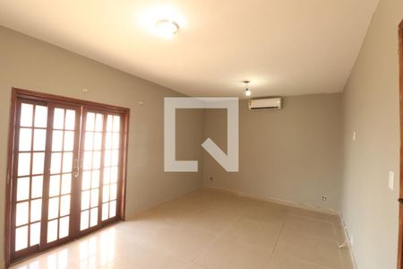 Suíte 1 de casa para alugar com 3 quartos, 300m² em Estrela do Norte, São Gonçalo