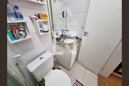 Banheiro da Suíte de apartamento para alugar com 2 quartos, 48m² em Quintino Bocaiúva, Rio de Janeiro