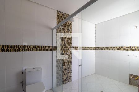 Banheiro da suíte 1 de casa de condomínio à venda com 4 quartos, 298m² em Swiss Park, Campinas